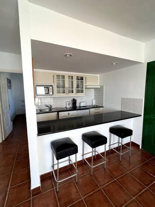 Casa Breen - Spacious 1 Bedroom Apartment In Matagorda With Communal Pool Tías Eksteriør billede